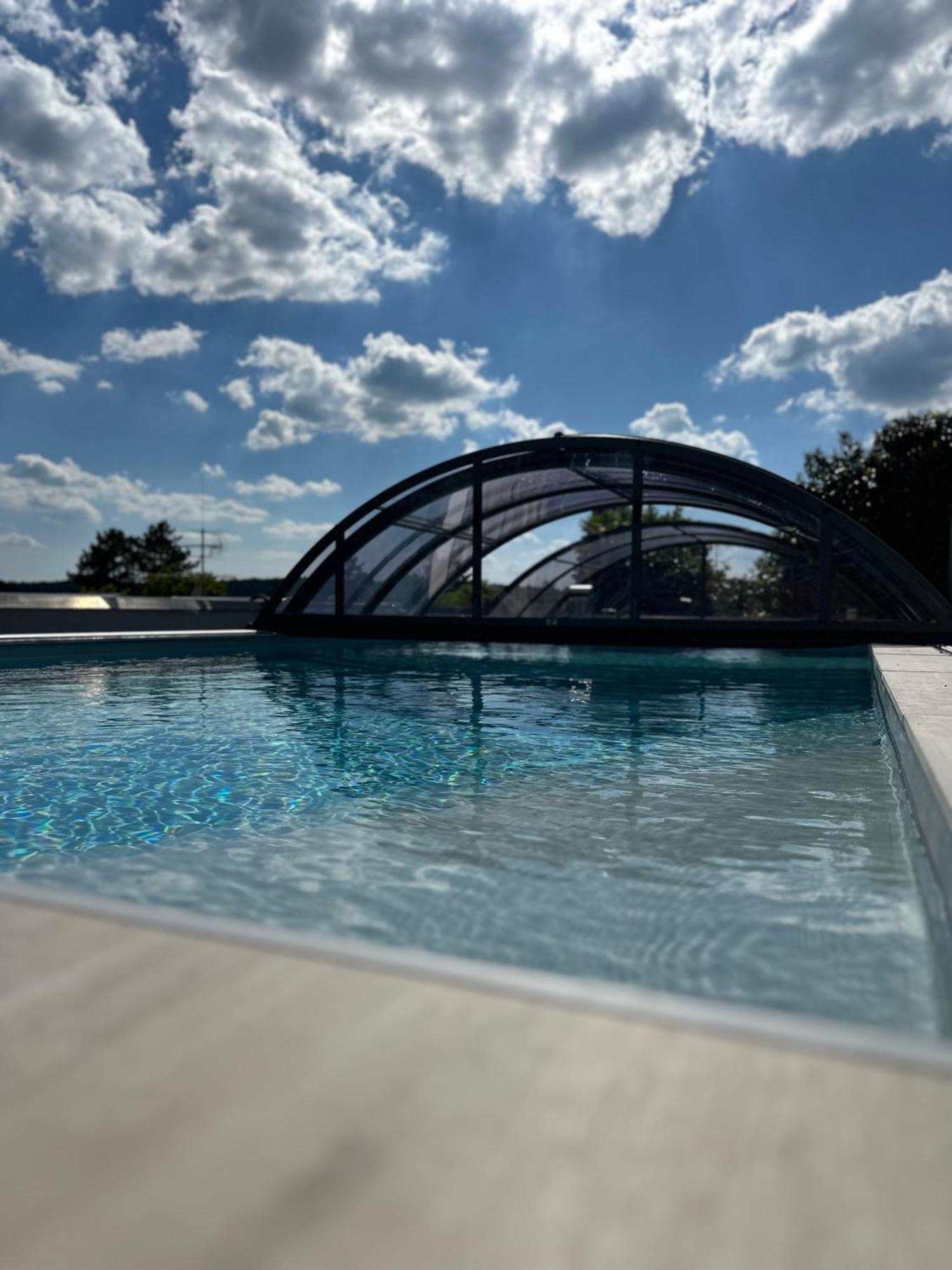 Ferienwohnung Schlossblick - 4 Sterne Sauna Pool Whirlpool Exklusiv Braunfels Exteriör bild